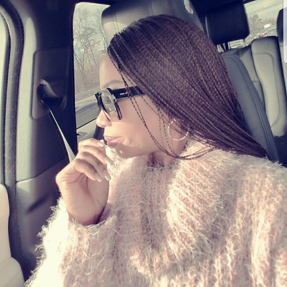 Braided wig with lace at the middle - Picture 1 of 7